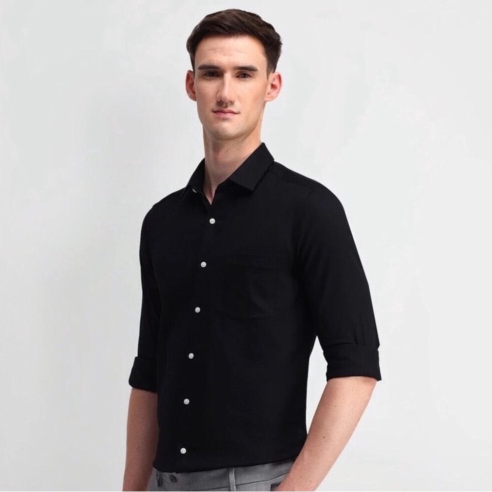 Arrow Men's Classic Black Dress Shirt